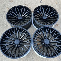 BRAND NEW 26x12 INCH TIS OFF-ROAD RIMS