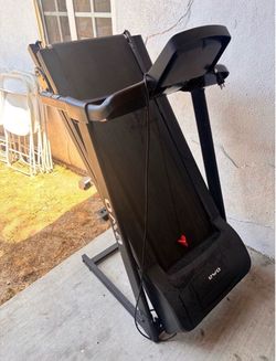 EVO Folding Treadmill