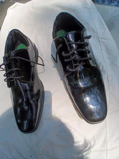 Men's Dress Shoe