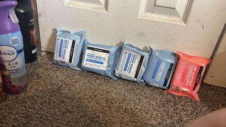 Neutrogena wipes