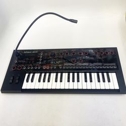 Roland JD-XI Analog/Digital Crossover Synthesizer 