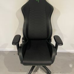 Razer Iskur X Gaming Chair – Excellent Condition
