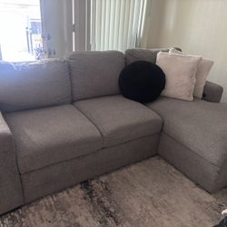 Sofa/Couch With Pullout Bed. 