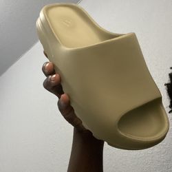 Yeezy Slide Size 9.5