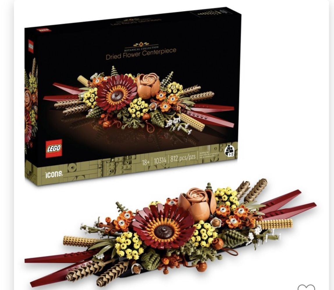 LEGO Icons dried Flowers Centerpiece. New In Box