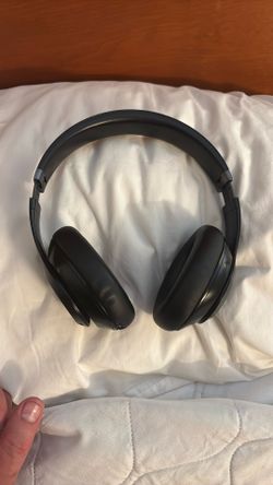 Beats Studio Pro Headphones