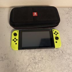 Nintendo Switch 