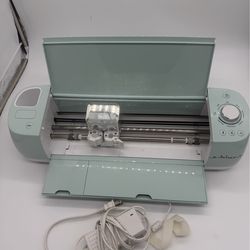 Cricut Cut Smart 2 Electronic Cutting - Mint and White
