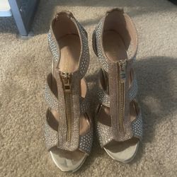 Michael Kors Style Silver Heels 7 1/2