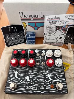 Champion Leccy Swan Hunter Lo-Fi Echo and Reverb Guitar Pedal