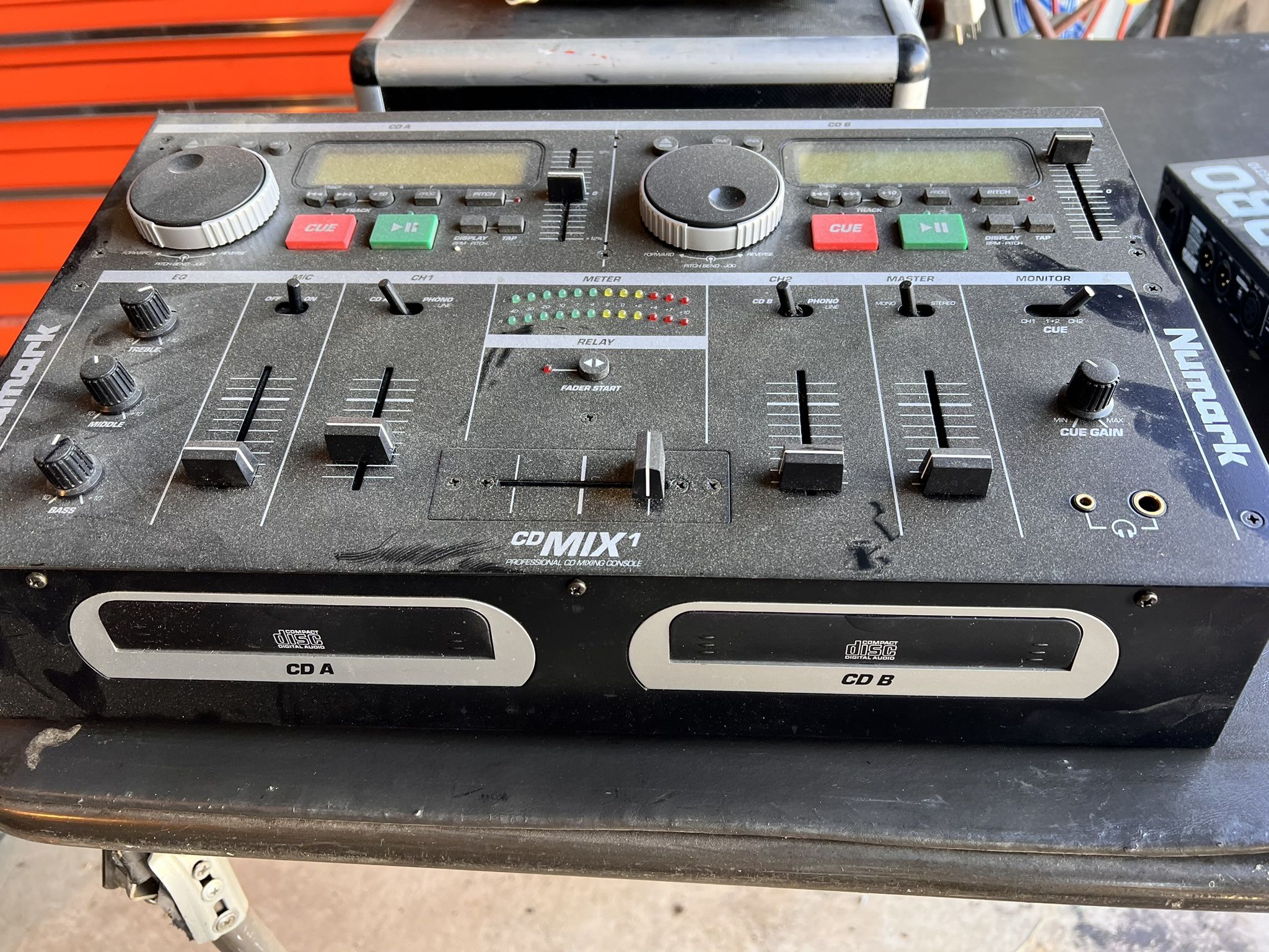 Numark CD MIX- 1 Professional Dual CD Mixing Console DJ equipment