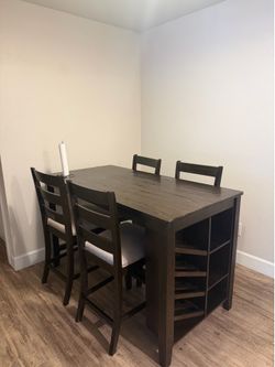 Dinning table