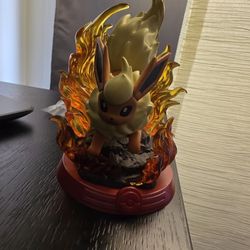 Flareon Collector's Display Figure 