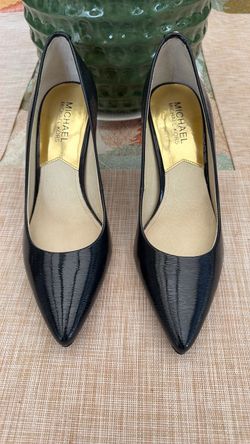 Michael Kors size 7.5