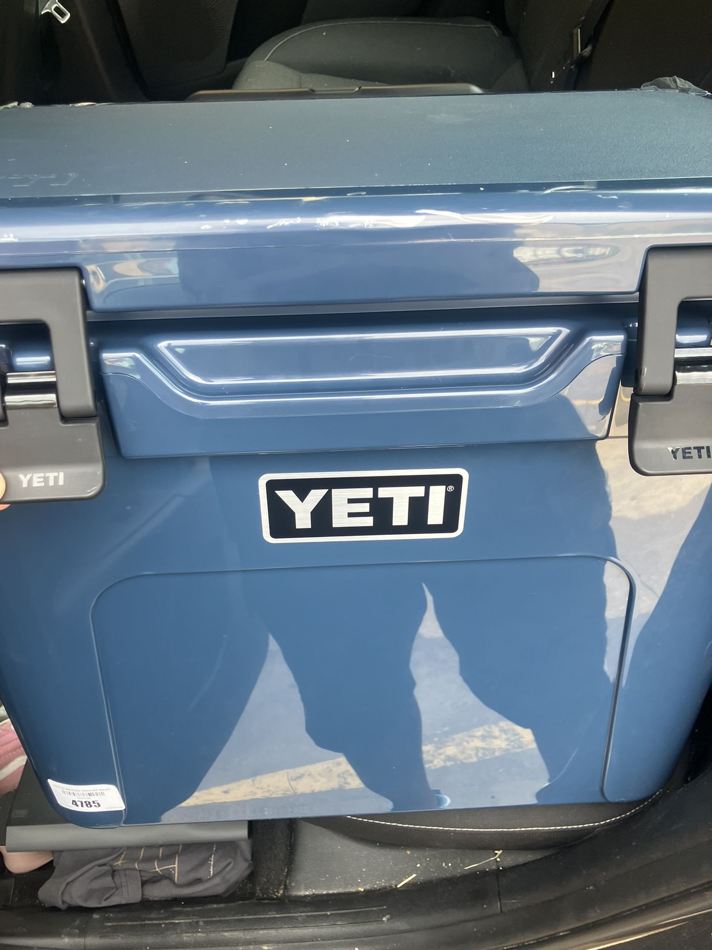 YETI COOLER NEW!