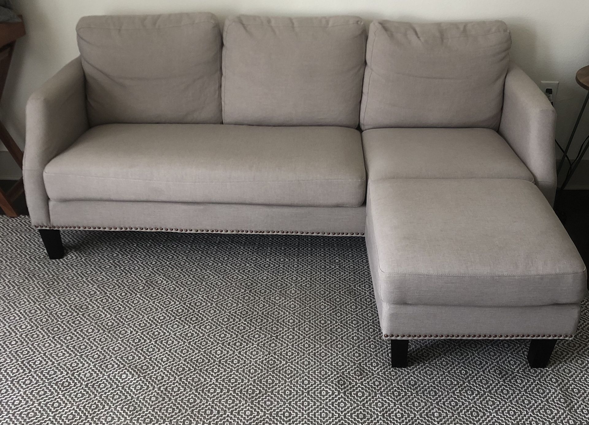 Edenburg Reversible Sectional! Accepting Offers! Will Deliver in Houston area!
