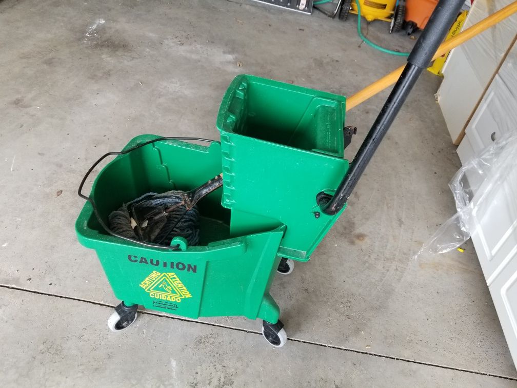 Industrial mop bucket with mop