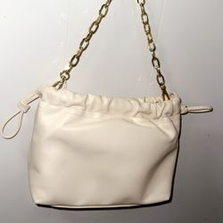 Small Cream Colored Purse 