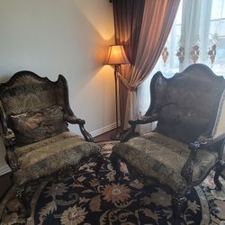 Luxury Set by Schnadig includes 2 chairs and Rug