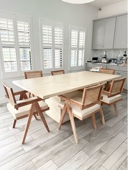 Huge discount- dinning set table