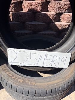 225. 45 R 19 2tires