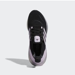 adidas Women's Ultraboost 22 Running Shoe Size 7