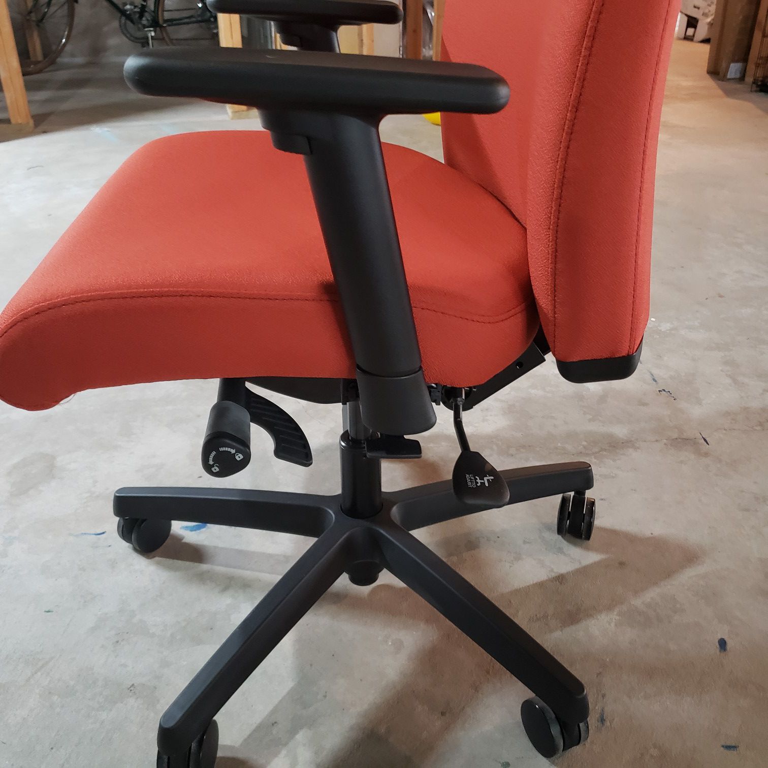 Executive office chair red NEW