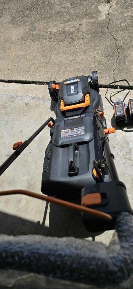 WORKX BATTERY POWERED LAWN MOWER