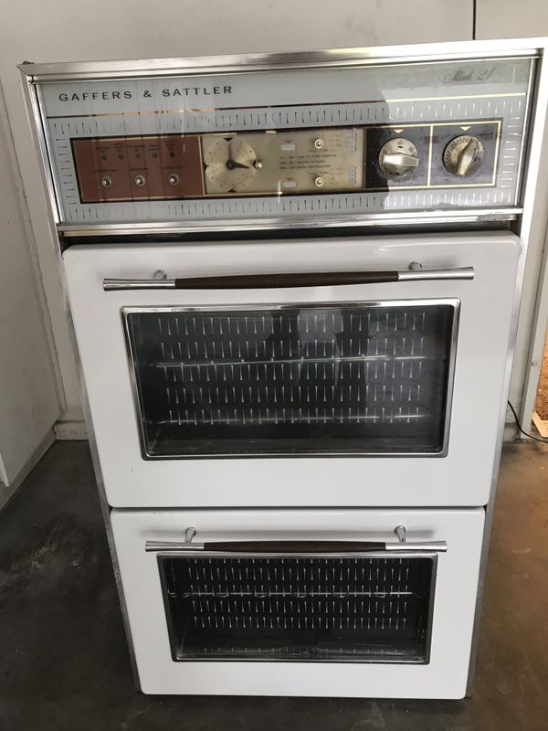 Vintage Gaffers & Sattler Double Oven and 4 Burner Range for Sale in Las Vegas, NV OfferUp