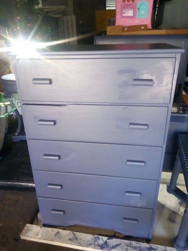 Dresser 29"Wx25"Dx47" H Good Condition Repainted 