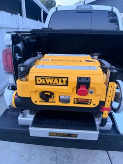 DeWalt Thickness Planer