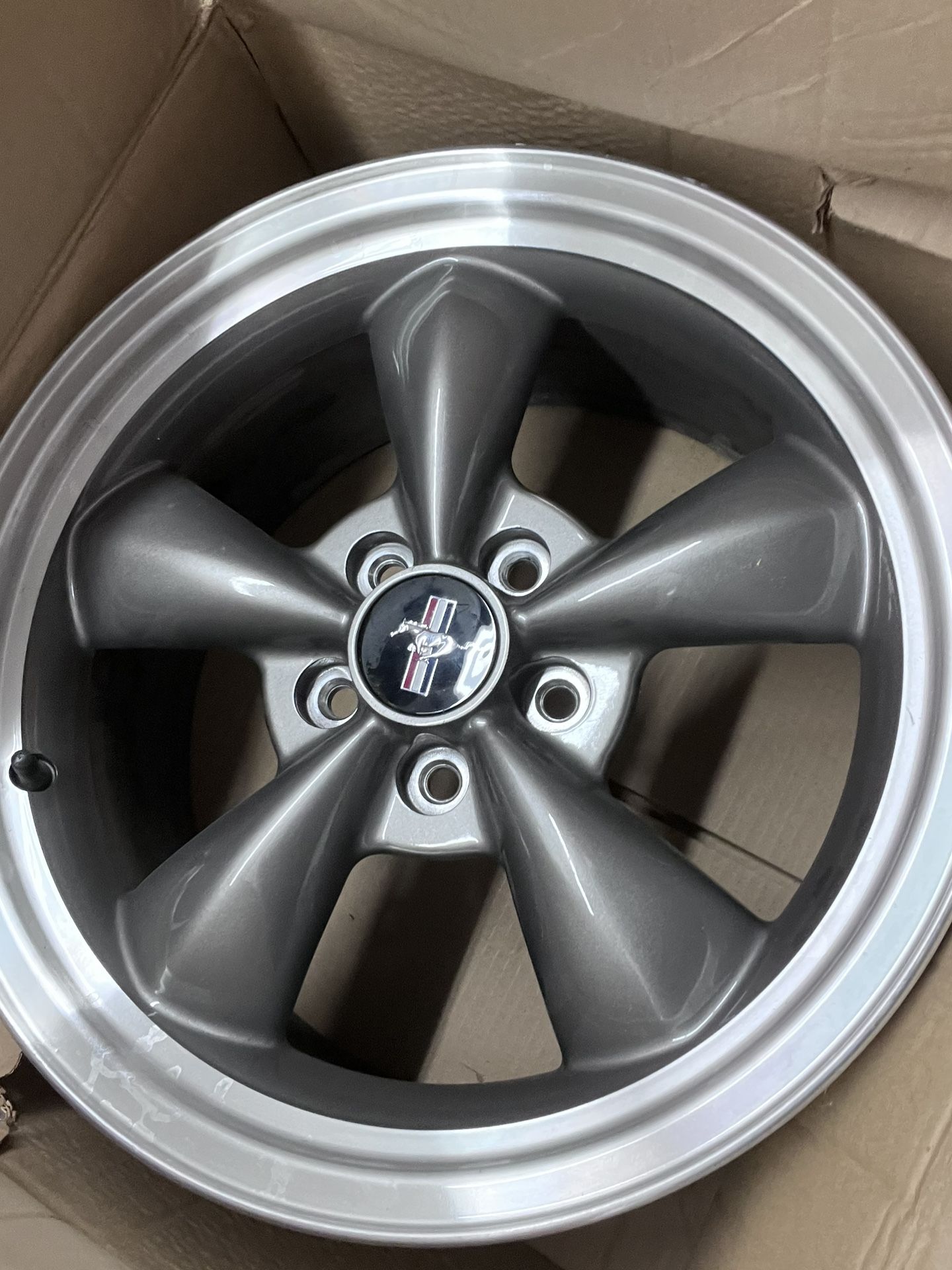 Ford Mustang rims new