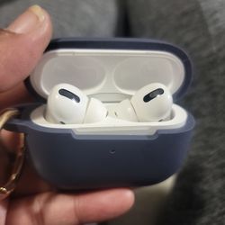 Apple AirPods Pros