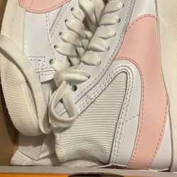 Brand New Nike Shoes 7.5 