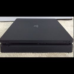 PS4 Slim