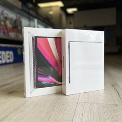 MacBook Air M2 Chip & MacBook Pro M2 Chip Available (Newest Models)