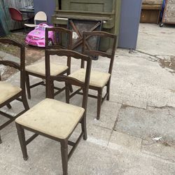 4 Chairs (Fayettville Ga)