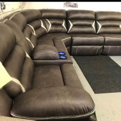 Kincord 4 Piece Reclining Modern Sectional Couch| 39$ Down Payment Showroom Discount Available 