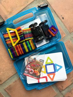 Magformers and Zoob Magnetic Building Tiles Set with Carrying Case