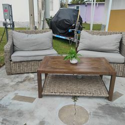 High Quality Great And Beige Rattan Couches With Coffee Table