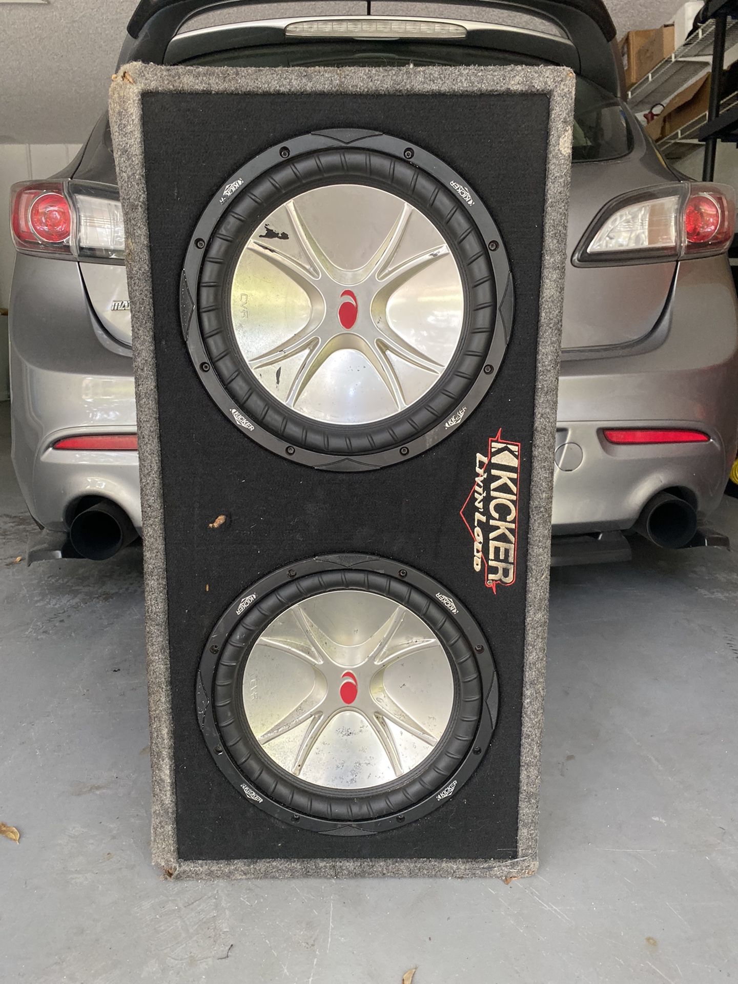 2 12” Kicker Subwoofer with amp