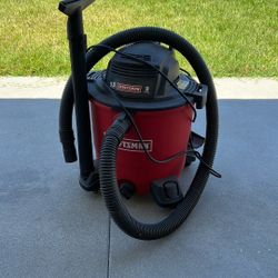 Craftsman Wet/dry Vacuum 9 Gallons. 