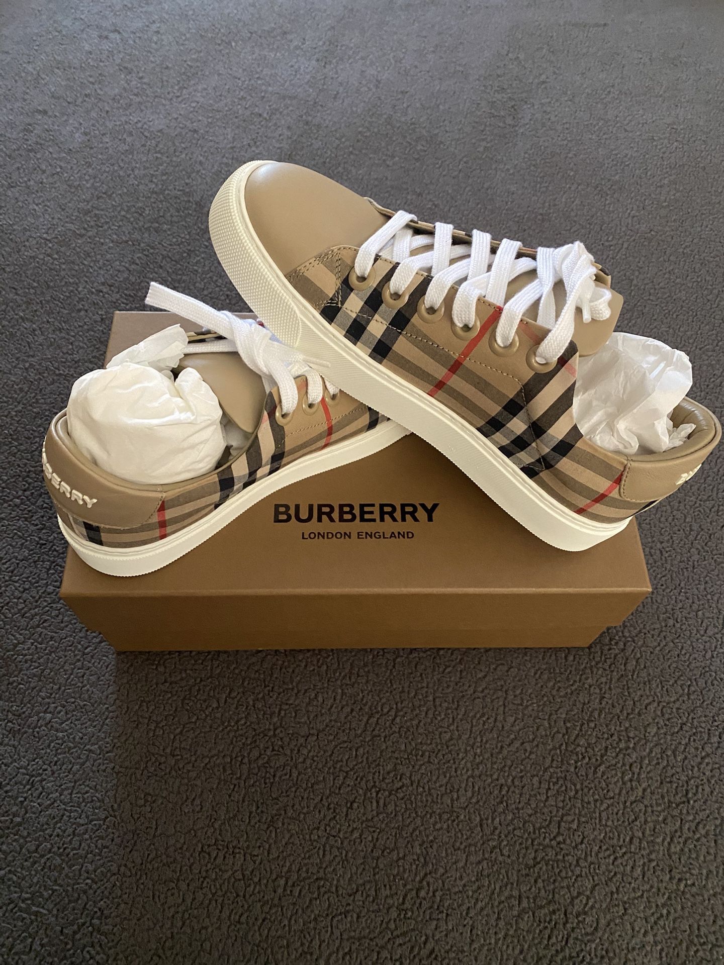 Women’s Burberry Low Top Sneakers