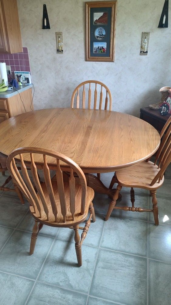 Clawfoot Amish Oak Pedestal Kitchen Table 48 X72
