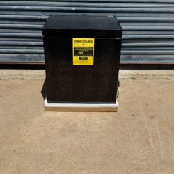 20.67 in. 1.8 cu. ft. Manual Defrost Chest Freezer with Temperature Alarm Chest Freezer in Black