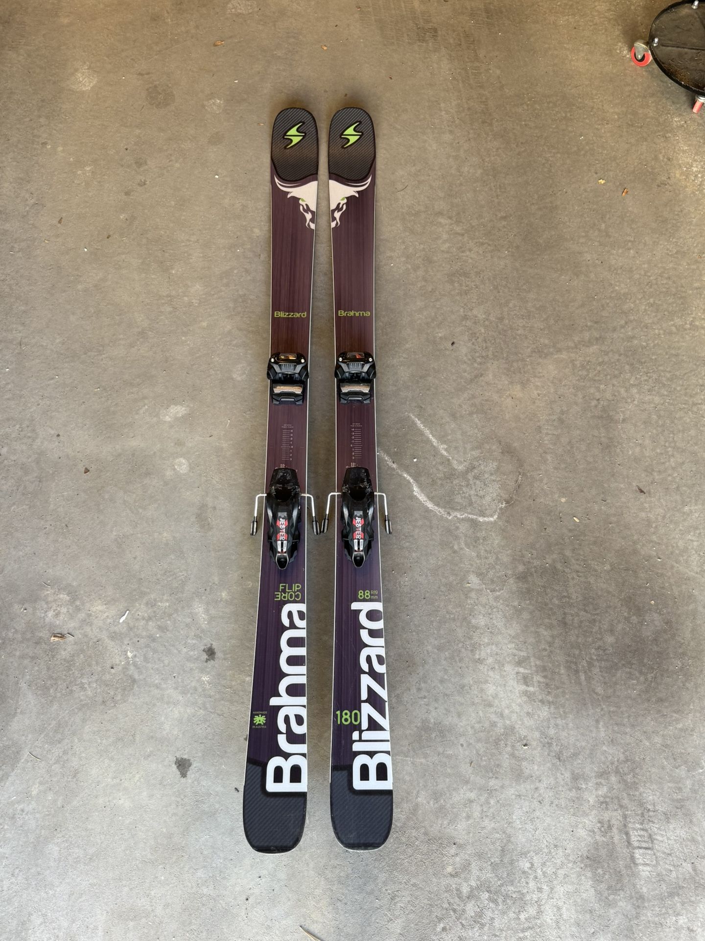 Blizzard Brahma 88 Skis – 180cm with Bindings