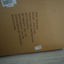 Round Dinner Table. Glass Top