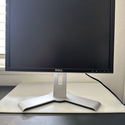 Dell Ultra sharp 2007FPB 22 Inch LCD Monitor 