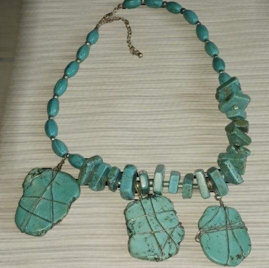 Vintage Chunky Turquoise Necklace, large wrapped stones off centered on necklace, 16"