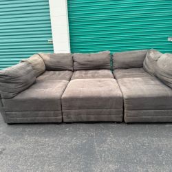 6 Piece Moduar Sofa Set - Delivery Available!